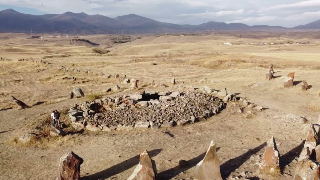 CarlosdeViaje en ARMENIA – Conjunto Megalítico de Karahunj CarlosdeViaje en ARMENIA – Conjunto Megalítico de Karahunj